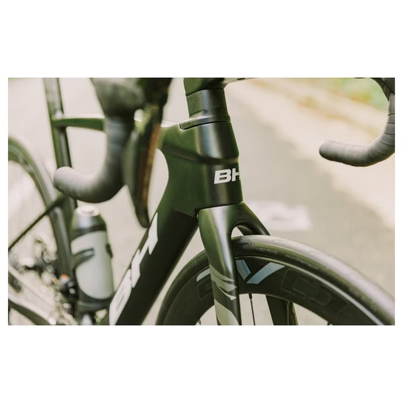 Vélo de Route Électrique BH iAerolight 1 7 Shimano 105 Di2 12V 420Wh 700mm Noir 2024 – Image 3
