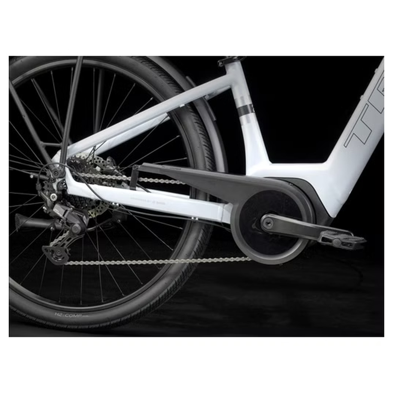Vélo de Ville Électrique Trek Verve+ 2 Lowstep 400wh Shimano Cues 9V Gris Gen 3 – Image 6