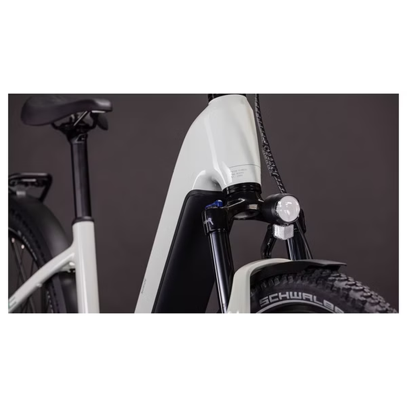 VTC Électrique Cube Nuride Hybrid Performance 600 Easy Entry Shimano Cues 10V 600 Wh 29'' Beige Desert Stone Vert 2026 – Image 9